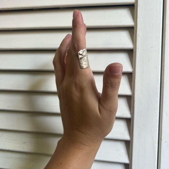 Silver ring - Picture 3 of 5